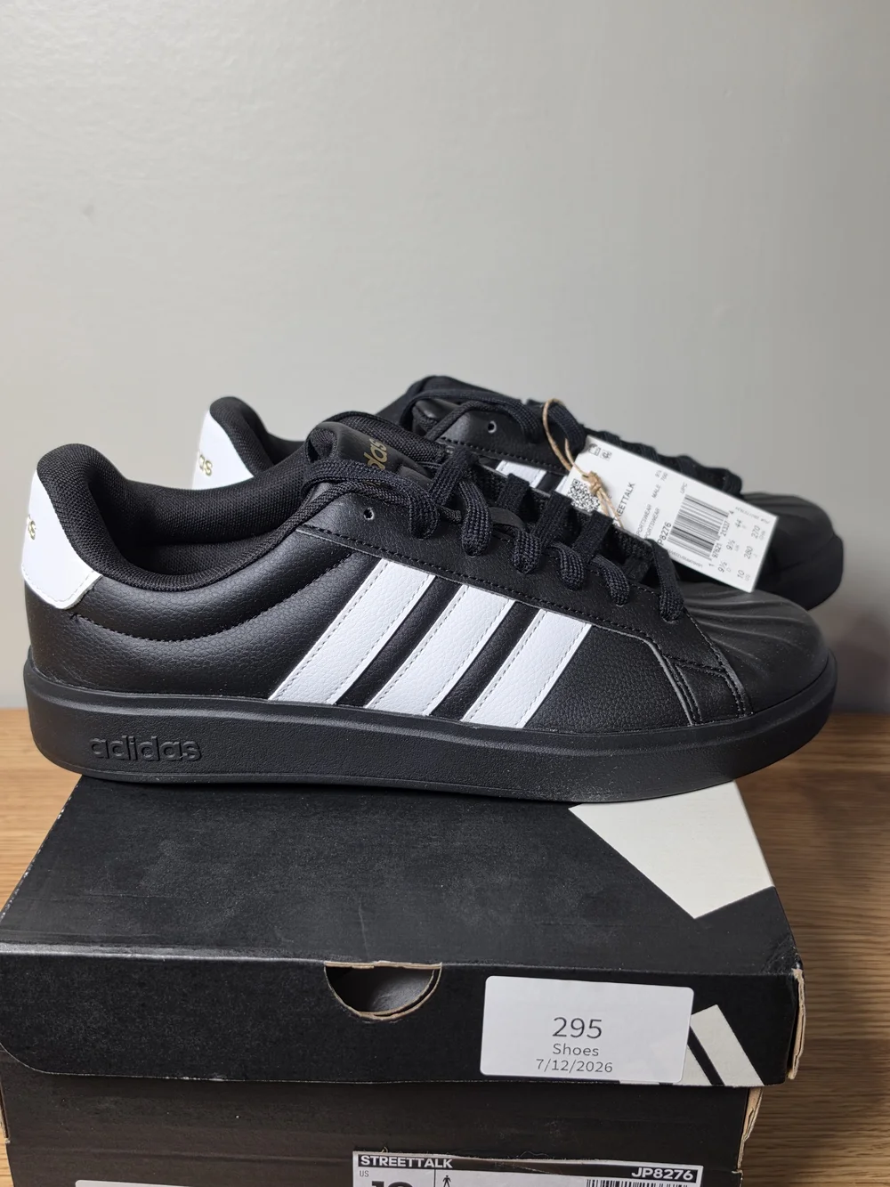 Adidas Streettalk Black White Sneakers Men’s 10 / Women’s 11 NEW